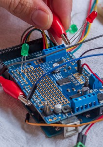 Arduino a uml inteligence - jak ovlivuje uml inteligence vvoj mikrokontrolr?